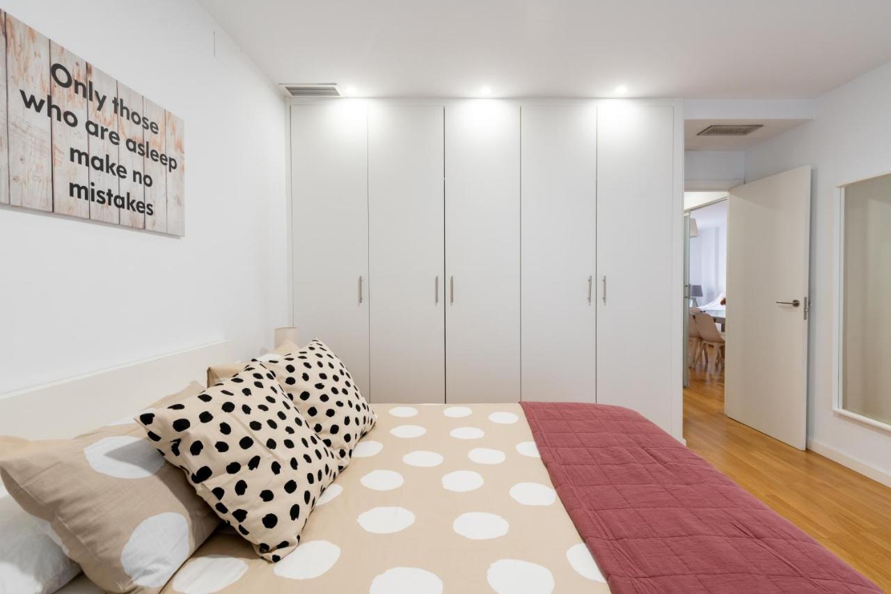 Piso Nuevo En Triana Apartment Seville Ngoại thất bức ảnh